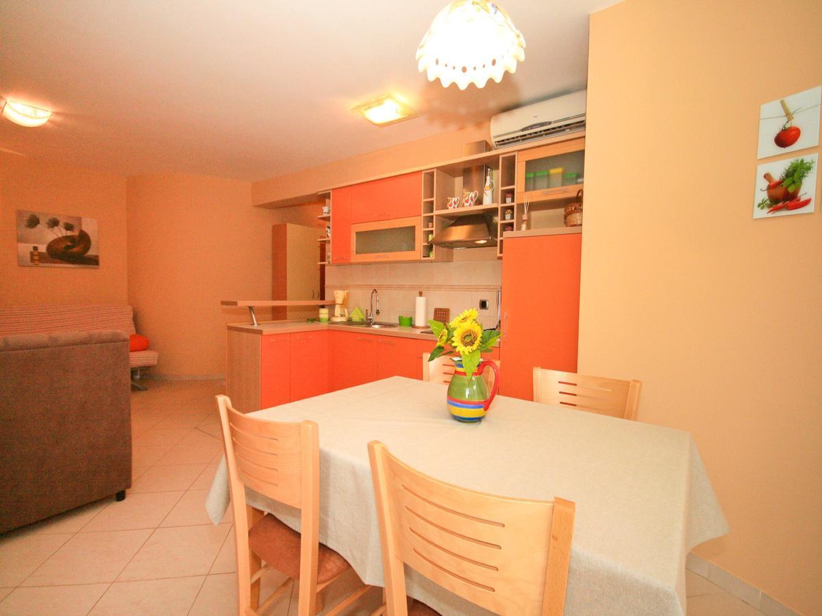 Apartments Lovorka Baška Esterno foto
